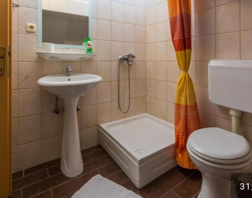 Leonarda Apartment *