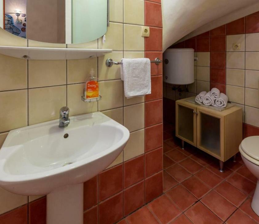 Leonarda Apartment *